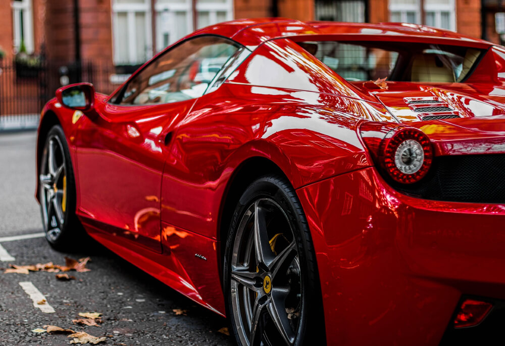 czerwone ferrari 
