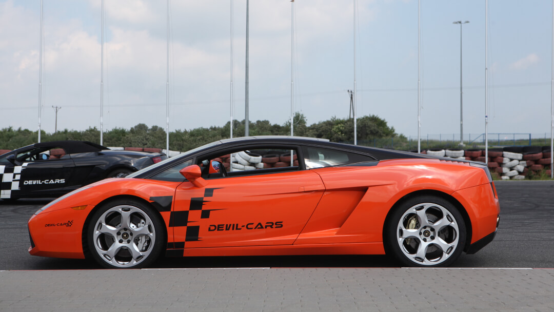 Lamborghini Gallardo vs. Ferrari F430 vs. Nissan GTR