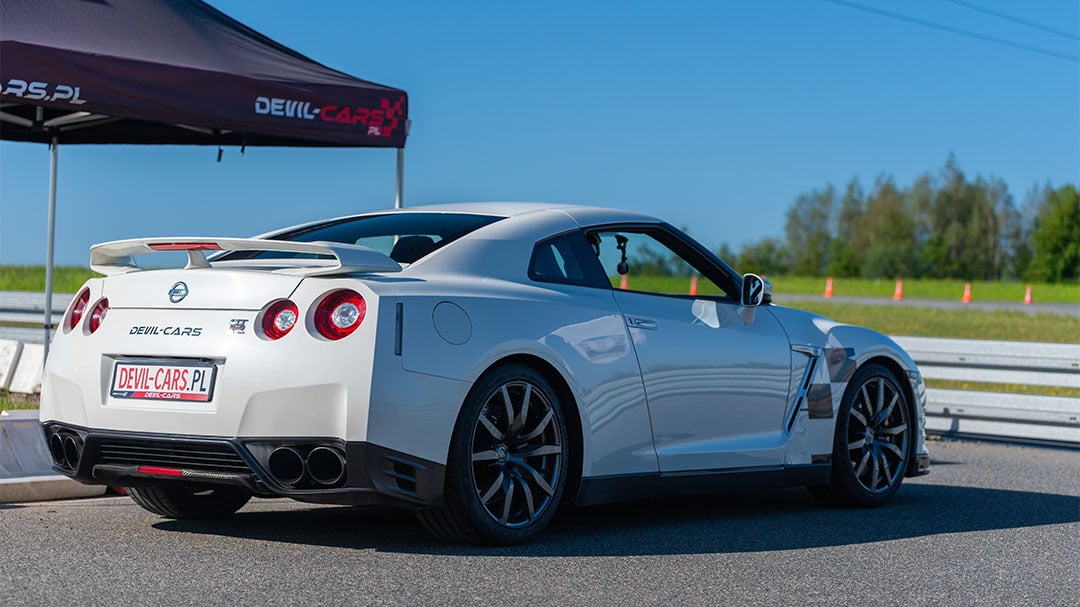Nissan GTR