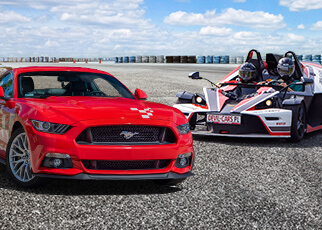 Ford Mustang vs. KTM X-BOW 